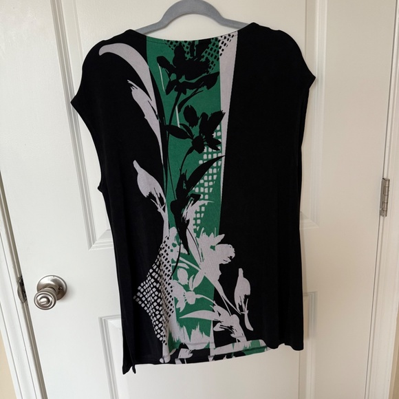 Chico's Travelers Top Size 2 - Picture 2 of 3